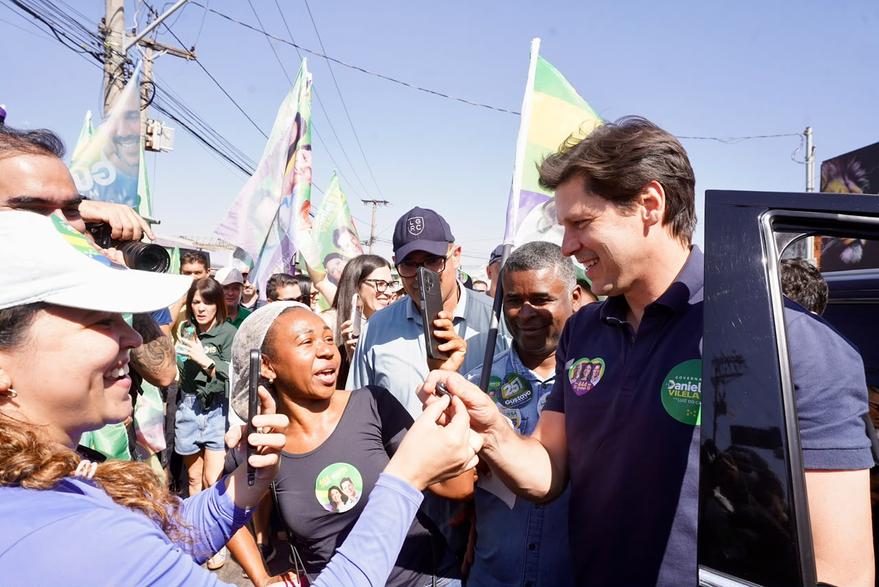 Daniel Vilela lidera grande carreata e mostra força na Região Noroeste de Goiânia